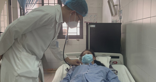 Cứu sống nữ bệnh nhân bị đứt rời phế quản gốc bên phải nguy kịch