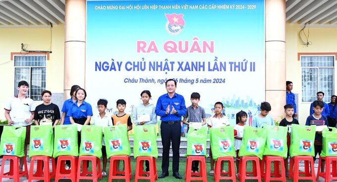 Kiên Giang: Ra quân ngày chủ nhật xanh đợt 2 năm 2024