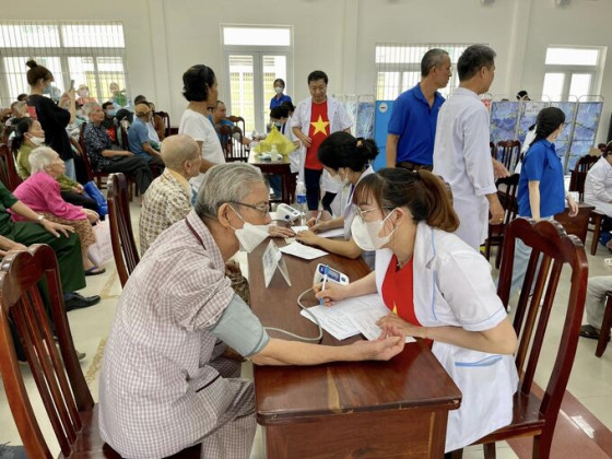 Bà Rịa – Vũng Tàu: Khám, phát thuốc miễn phí cho ngư dân và gia đình chính sách huyện Xuyên Mộc
