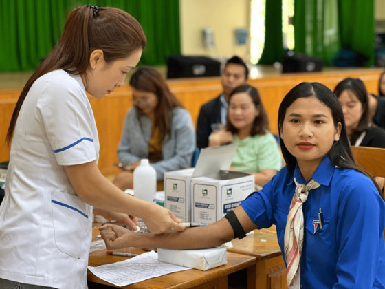 Hội Chữ thập đỏ Lâm Đồng phối hợp với Hội Chữ thập đỏ huyện Lạc Dương tổ chức hiến máu tình nguyện