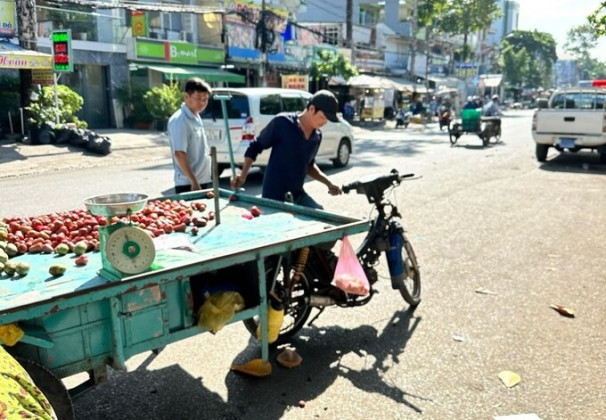 Cảnh báo nguy cơ tiềm ẩn tai nạn giao thông từ các xe lôi, xe kéo, xe 3, 4 bánh tự chế