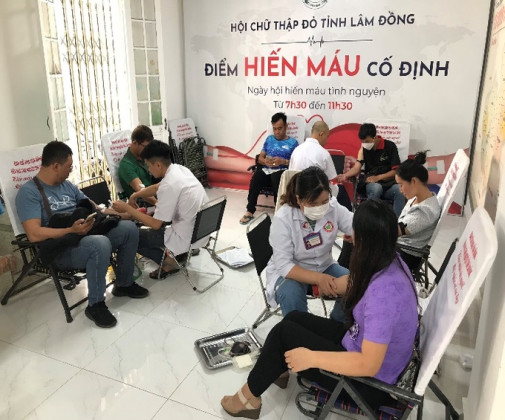 Hội Chữ thập đỏ Lâm Đồng phối hợp với Bệnh viện Đa Khoa tỉnh tổ chức hiến máu tình nguyện