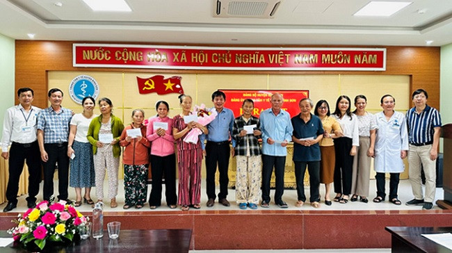 Quảng Ngãi: Ra mắt mô hình hỗ trợ tiền ăn cho bệnh nhân nghèo điều trị nội trú tại trung tâm y tế huyện Bình Sơn
