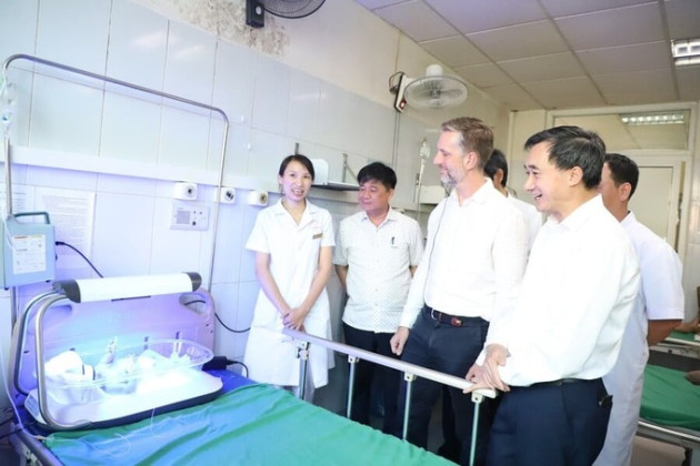 Bộ Y tế yêu cầu tăng cường chăm sóc sức khỏe trẻ em nhằm giảm tử vong trẻ em dưới 5 tuổi