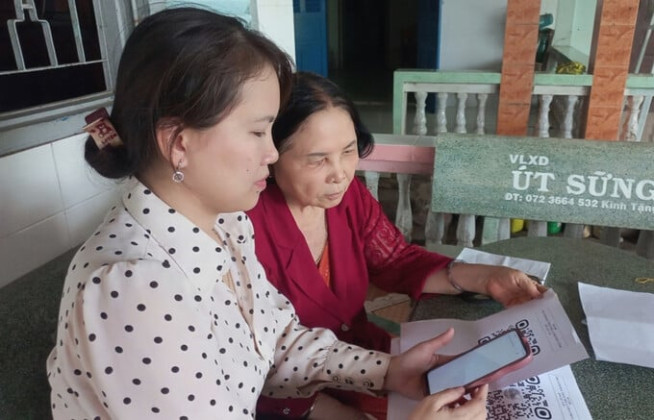 Long An: Thu gom rác thải nhựa, chai thủy tinh bằng mã QR