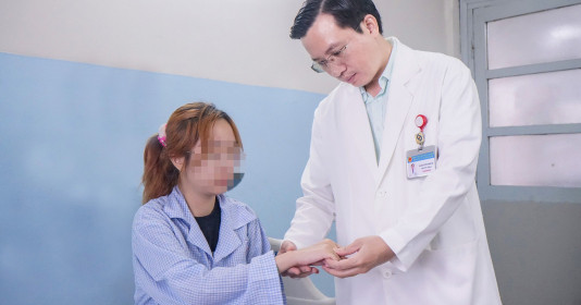 Điều trị thành công cho nữ bệnh nhân mắc bệnh lupus ban đỏ biến chứng đa cơ quan