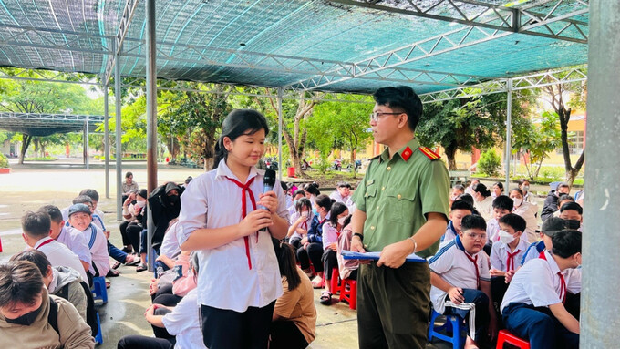Long An: Hướng dẫn học sinh kỹ năng phòng ngừa, tự bảo vệ và xử lý tình huống khi bị bạo lực