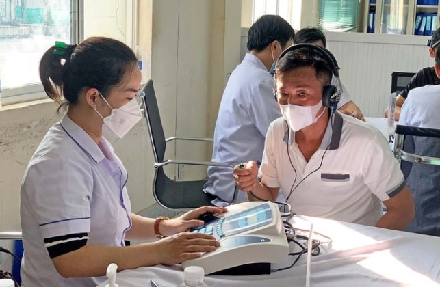 Bộ Y tế ban hành Thông tư quy định cụ thể tiêu chuẩn, điều kiện xét thăng hạng chức danh nghề nghiệp viên chức chuyên ngành y, dược, dân số