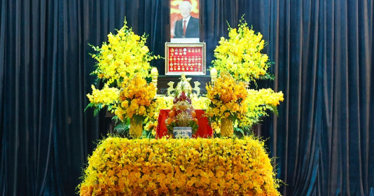 Tổng Bí thư Nguyễn Phú Trọng- Nhà lãnh đạo có nhiều công lao to lớn đối với sự nghiệp cách mạng vẻ vang của Đảng và dân tộc Việt Nam