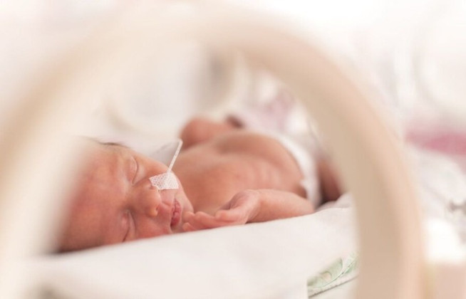 Cần Thơ: Cấp cứu bé gái 1 ngày tuổi sinh non có nhịp tim nhanh kịch phát