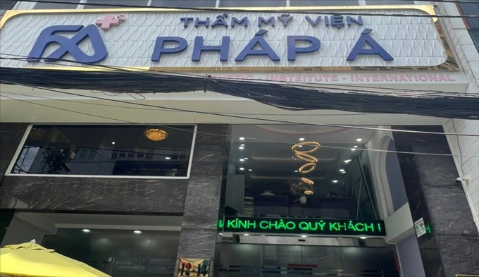 Thuê phòng mổ của cơ sở thẩm mỹ không phép để hút mỡ cho khách hàng