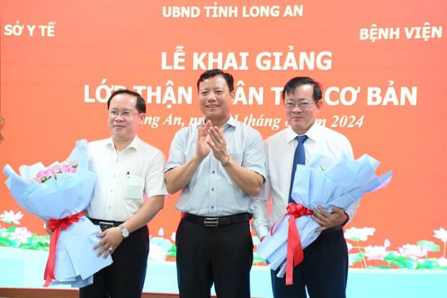 Long An: Khai giảng lớp thận nhân tạo cơ bản
