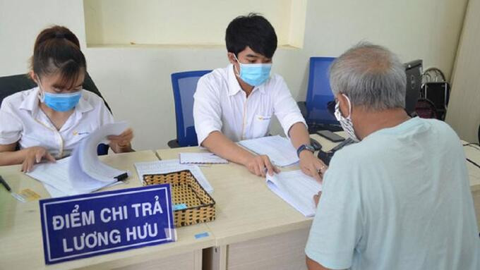 TP. HCM: Phối hợp xử lý lương hưu, trợ cấp BHXH theo phương thức chi trả mới
