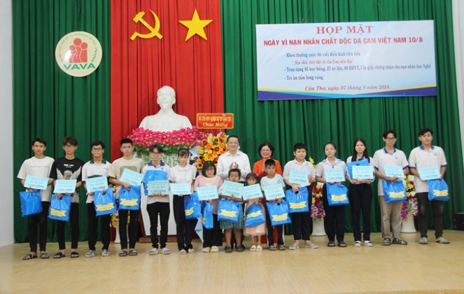 Cần Thơ: Tiếp tục chung tay chăm lo, giúp đỡ nạn nhân chất độc da cam