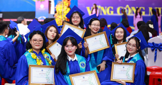Hơn 31% sinh viên Ulaw có việc làm trước tốt nghiệp