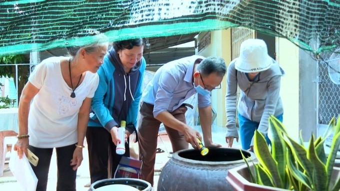 Đồng Tháp: TP. Cao Lãnh ra quân diệt lăng quăng phòng, chống bệnh sốt xuất huyết