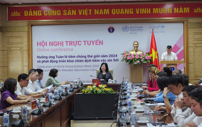 Hội nghị trực tuyến hưởng ứng "Tuần lễ tiêm chủng thế giới 2024"