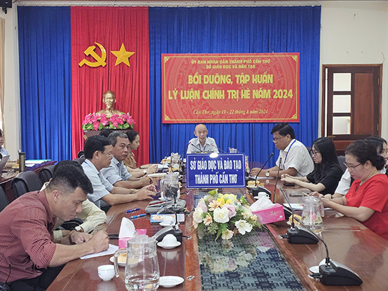 Cần Thơ: Tập huấn trực tuyến công tác y tế trường học cho cán bộ quản lý, giáo viên, nhân viên ngành giáo dục