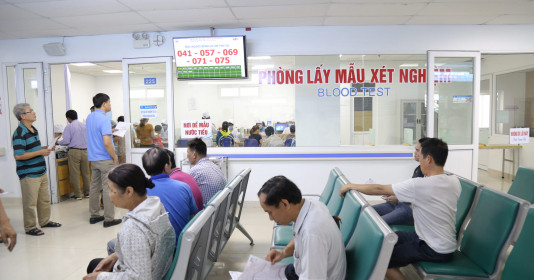Bộ Y tế yêu cầu các bệnh viện công khai đường dây nóng để tiếp nhận ý kiến của người dân
