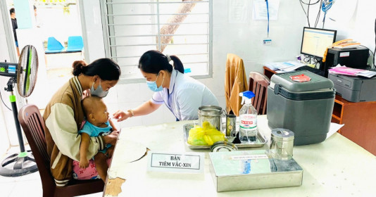 TP.HCM: Sau 4 ngày triển khai chiến dịch, hơn 16.000 trẻ đã được tiêm vắc xin sởi