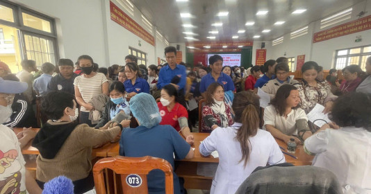 Hội Chữ thập đỏ tỉnh Lâm Đồng phối hợp với Ban Chỉ đạo vận động hiến máu tình nguyện huyện Đức Trọng