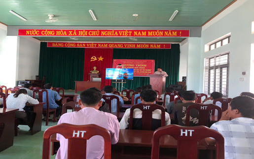 Kon Tum: Tập huấn hỗ trợ kỹ thuật thực hiện tiêu chí vệ sinh môi trường tại xã Ngọc Linh, huyện Đăk Glei