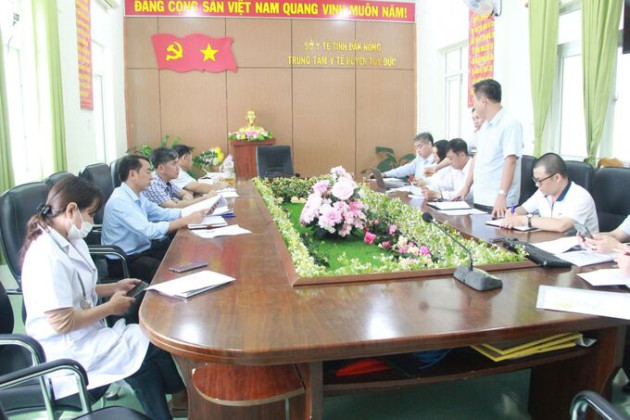 Viện vệ sinh dịch tễ Tây Nguyên giám sát, đánh giá nguy cơ phòng, chống dịch sởi tại Đắk Nông