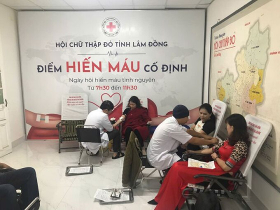 Hội Chữ thập đỏ tỉnh Lâm Đồng phối hợp với Bệnh viện Đa khoa tỉnh tổ chức hiến máu tình nguyện
