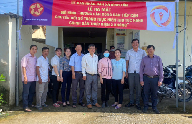 Đồng Tháp: Hỗ trợ công dân tiếp cận chuyển đổi số trong thủ tục hành chính