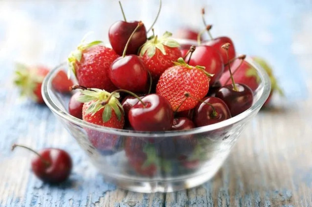 10 lợi ích của trái cây màu đỏ