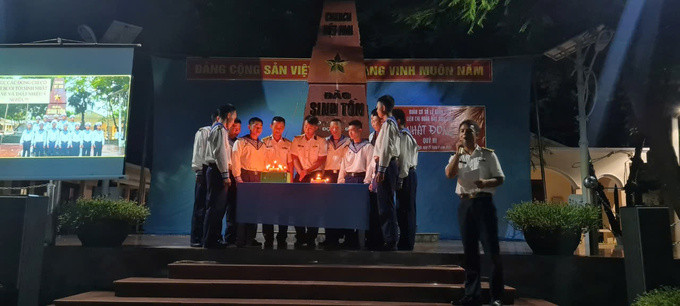 Sinh nhật đồng đội của những người lính Trường Sa