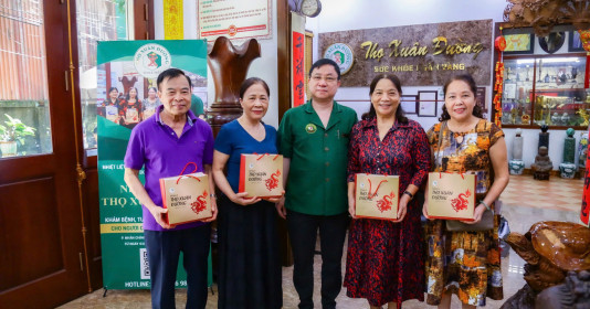 Thọ Xuân Đường khám bệnh miễn phí, tặng quà cho người cao tuổi