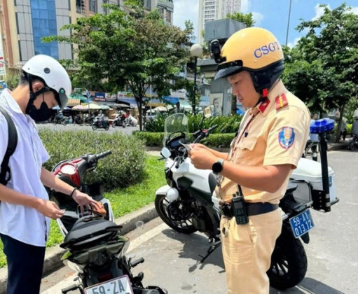 TP. HCM: Xử lý hơn 840 trường hợp vi phạm trong 3 ngày ra quân bảo đảm trật tự an toàn giao thông đối với học sinh
