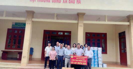 Đoàn thiện nguyện VACHE tại TP. HCM trở lại miền bắc cứu trợ lũ lụt bà con làng Nủ tại Lào Cai và Yên Bái
