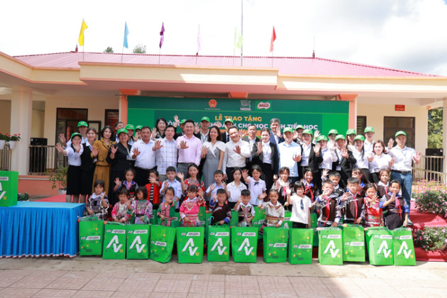 Nestlé MILO trao tặng máy tính cho các trường tiểu học vùng cao, góp phần đa dạng hóa trải nghiệm học tập cho trẻ em và giáo viên