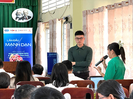 Cần Thơ: Truyền thông nâng cao kiến thức về HIV/AIDS, sức khỏe sinh sản và tâm lý học đường cho học sinh