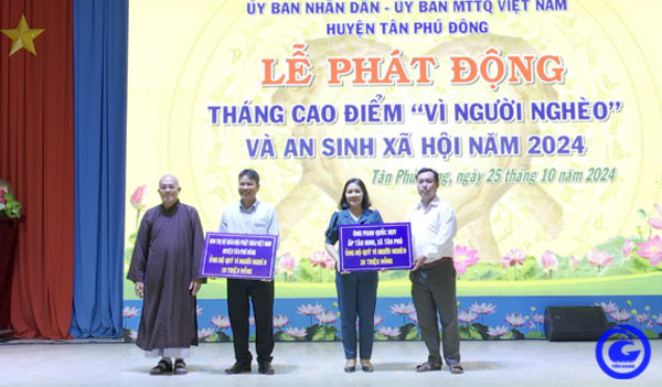 Tiền Giang: Huyện Tân Phú Đông phát động "Tháng cao điểm vì người nghèo"