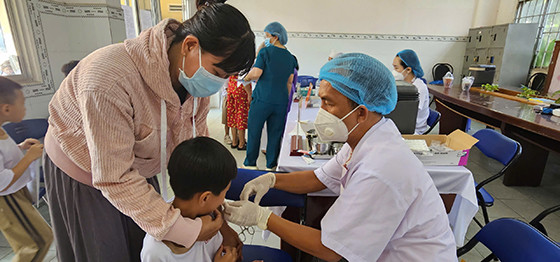 TP. Cần Thơ tiếp tục tổ chức tiêm vắc xin sởi bổ sung lần 2