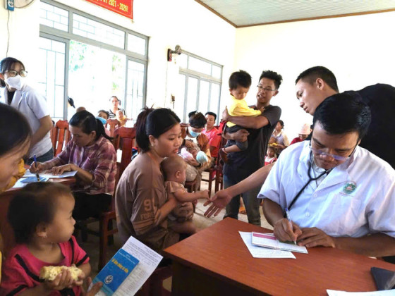Đắk Nông: Trung tâm Y tế huyện Đắk Glong tiêm vắc xin sởi - rubella đạt 94,8%