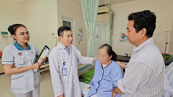 Cần Thơ: Cứu sống người bệnh 65 tuổi bị phình bóc tách động mạch chủ ngực nguy kịch