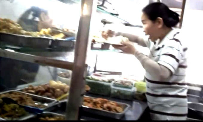 Ngán ngẩm căng tin trong bệnh viện
