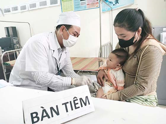 Cần Thơ: Triển khai tiêm vắc xin phòng bệnh uốn ván - bạch hầu cho trẻ 7 tuổi