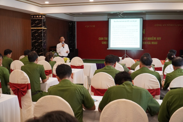 Cà Mau: Tập huấn can thiệp giảm tác hại dự phòng lây nhiễm HIV