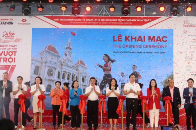 Gần 18.000 vận động viên tham dự giải Marathon quốc tế TP. HCM Techcombank 2024