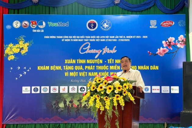 Đắk Lắk: Khám bệnh, tặng quà, phát thuốc miễn phí cho người dân