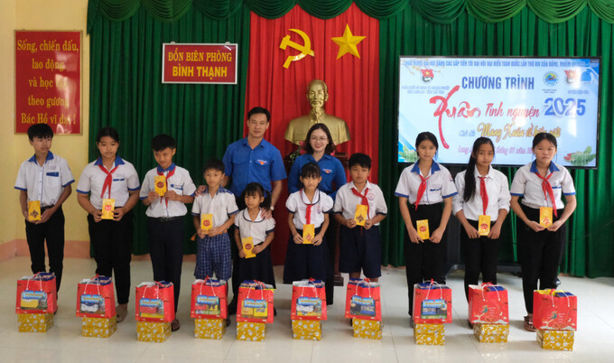 Long An: Thiết thực chương trình xuân tình nguyện