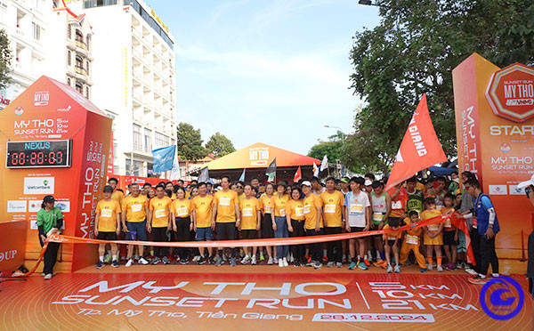 Tiền Giang: Hơn 3.000 vận động viên tham gia giải "Mỹ Tho Sunset Run 2024"