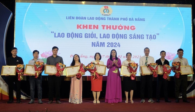 Đà Nẵng: 20.000 suất quà hỗ trợ người lao động có hoàn cảnh khó khăn