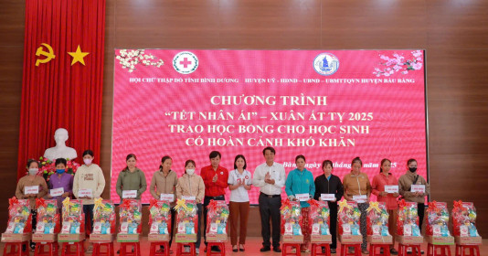 Hội Chữ thập đỏ tỉnh Bình Dương tổ chức chương trình "Tết Nhân ái" tại huyện Bàu Bàng