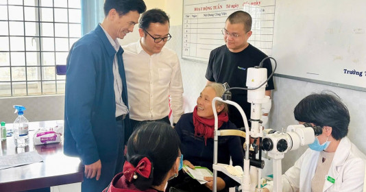 Đắk Lắk: Tổ chức chương trình “Xuân tình nguyện – Tết nhân ái” khám bệnh, tặng quà, phát thuốc miễn phí cho người dân